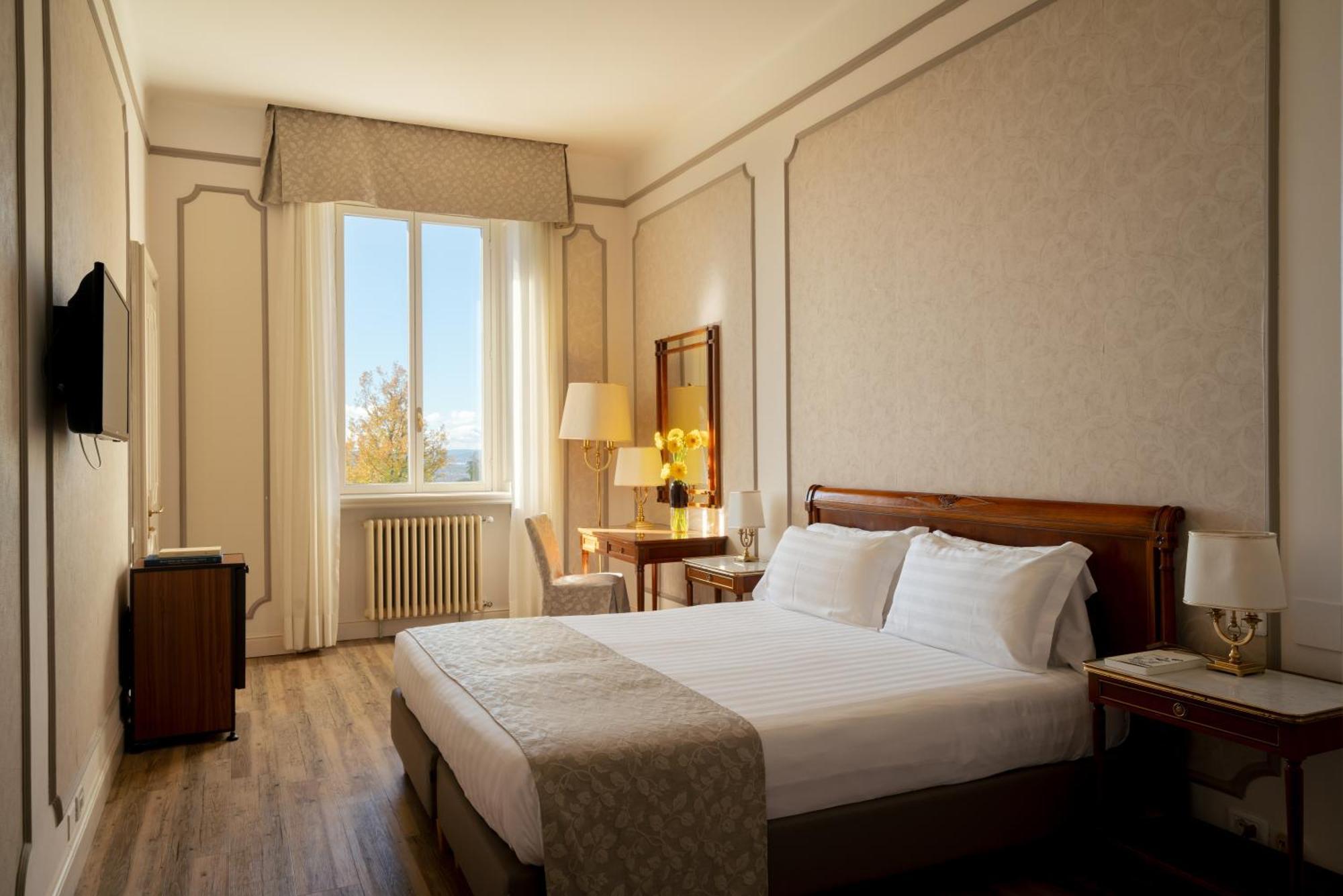 Palace Grand Hotel Varese Exterior foto